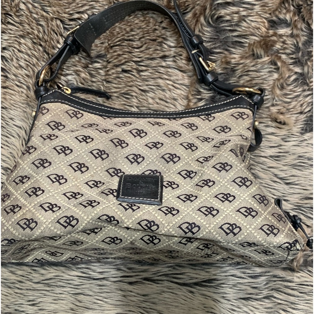 Dooney Bourke Leather Handbag Purse DB Logo Tan Authentic (Shoulder/Hand Carry)